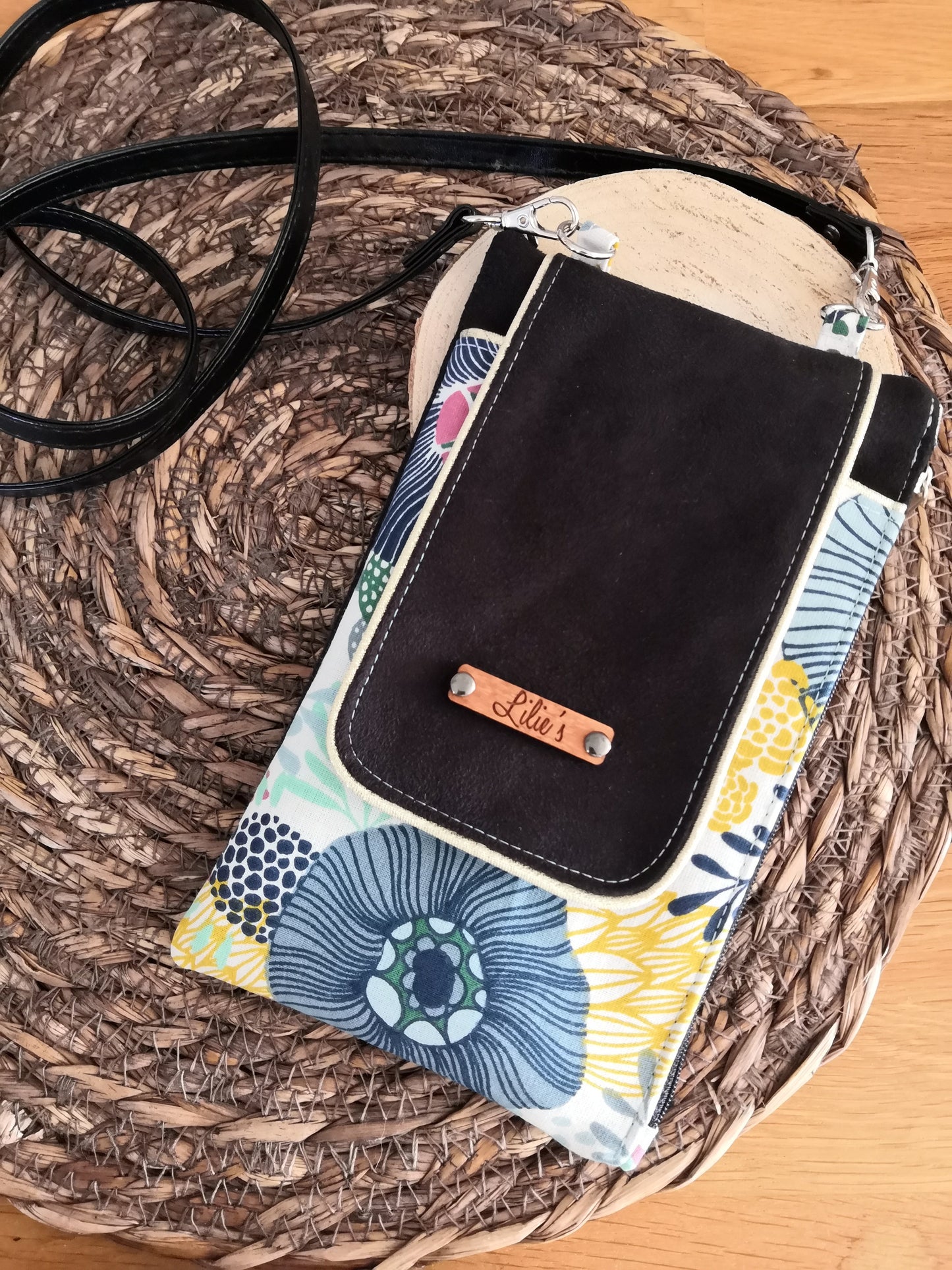 - HOLLY - la pochette à smartphone base suédine bleu roi