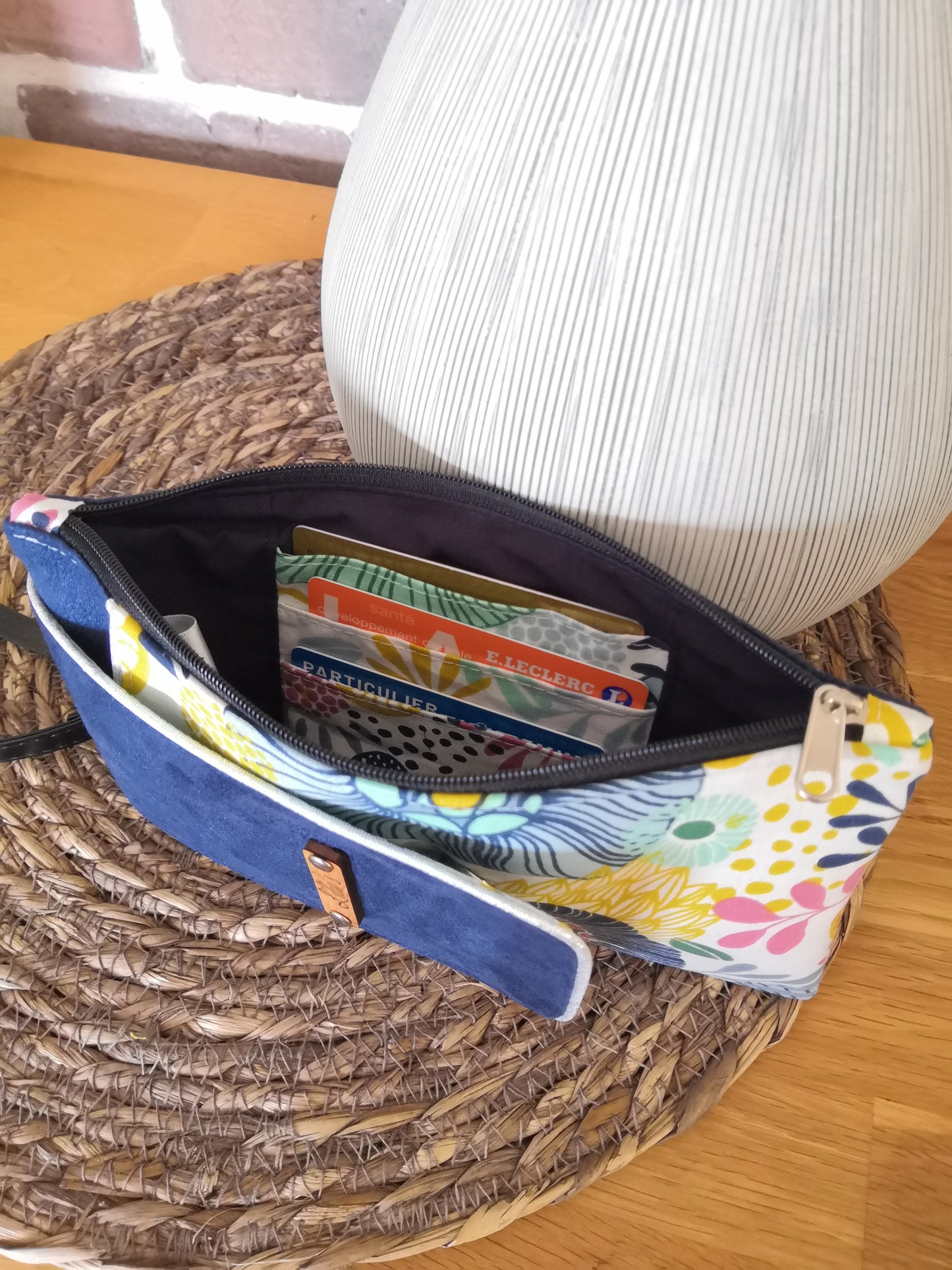- HOLLY - la pochette à smartphone base suédine bleu roi