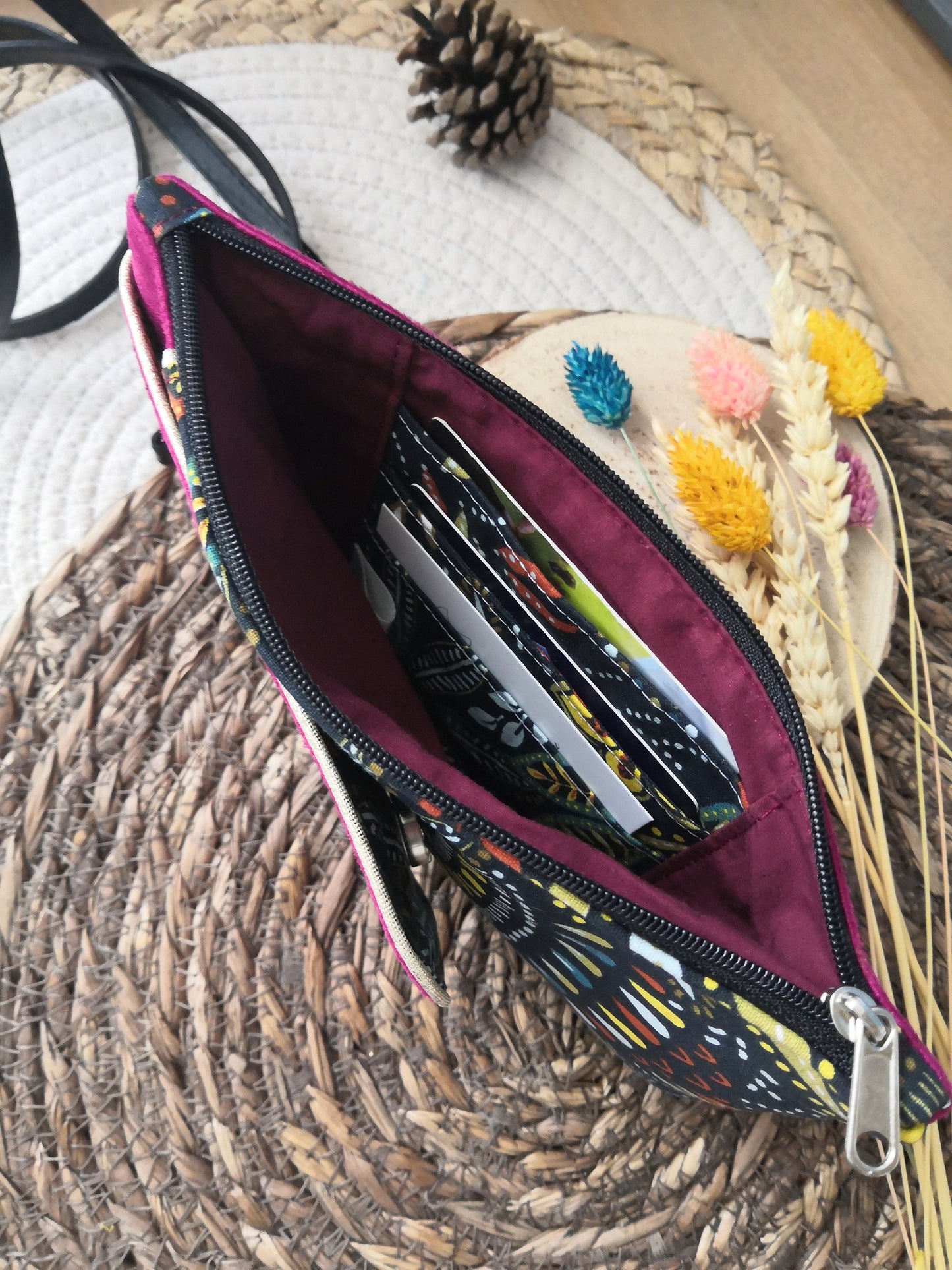 - HOLLY - la pochette à smartphone base suédine bleu roi