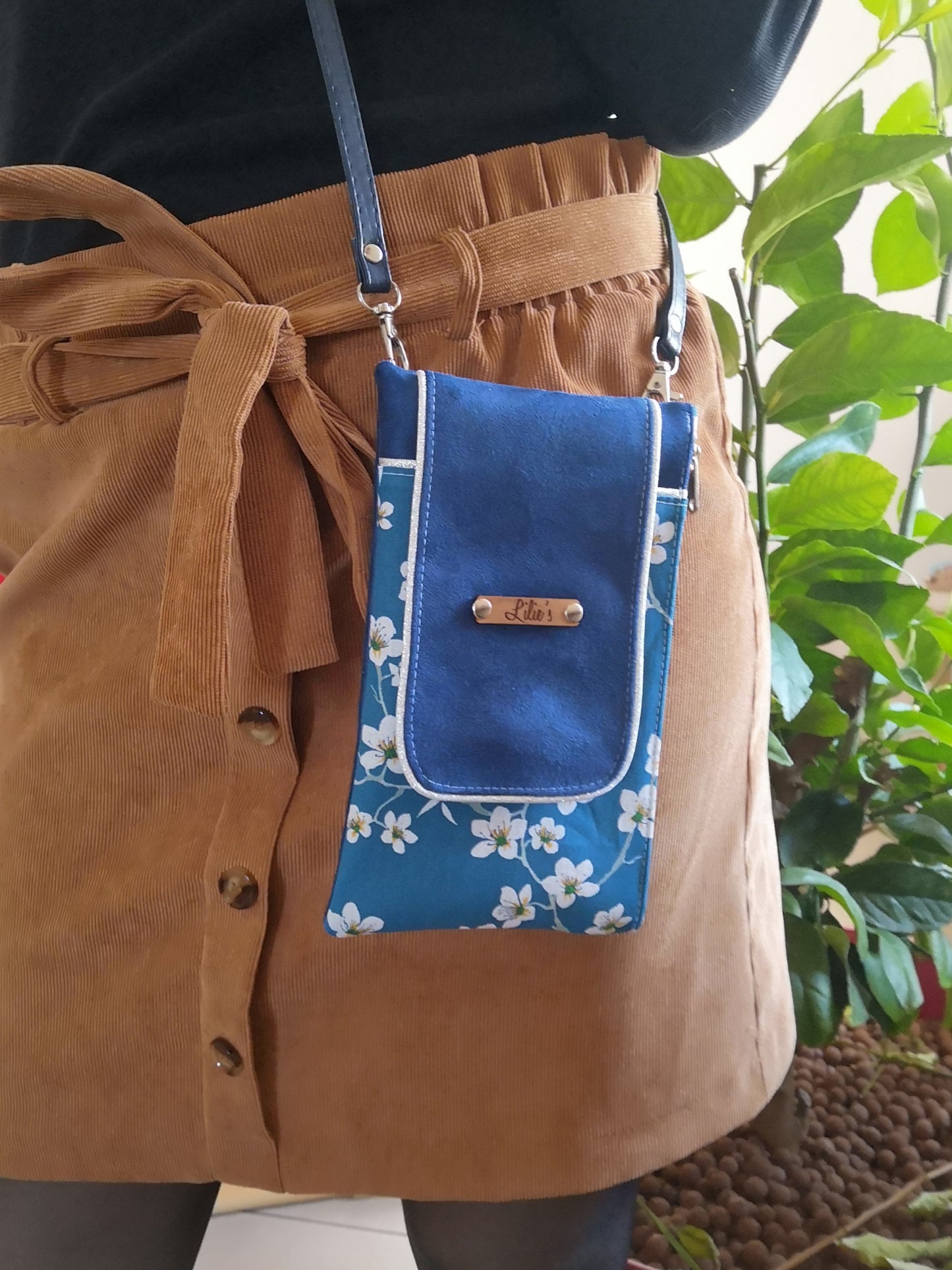 - HOLLY - la pochette à smartphone personnalisable