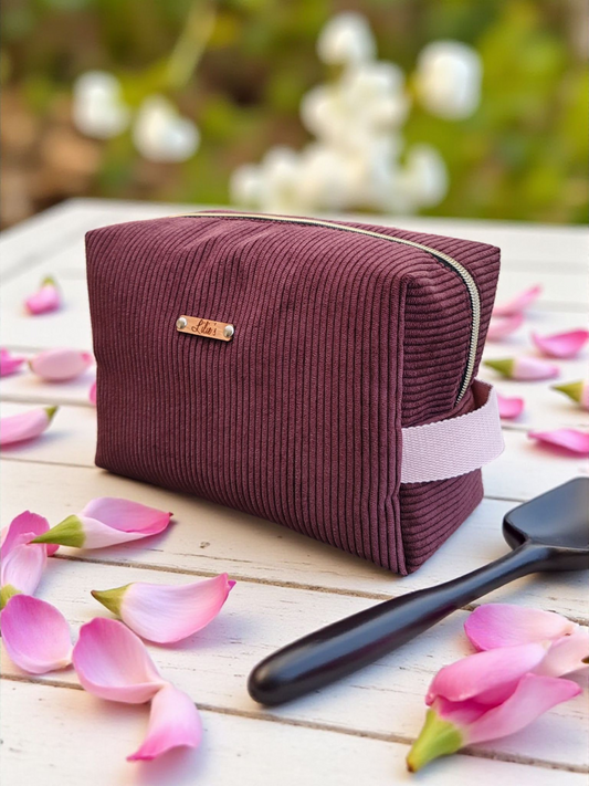 Lison - La trousse de toilette personnalisable en velours côtelé