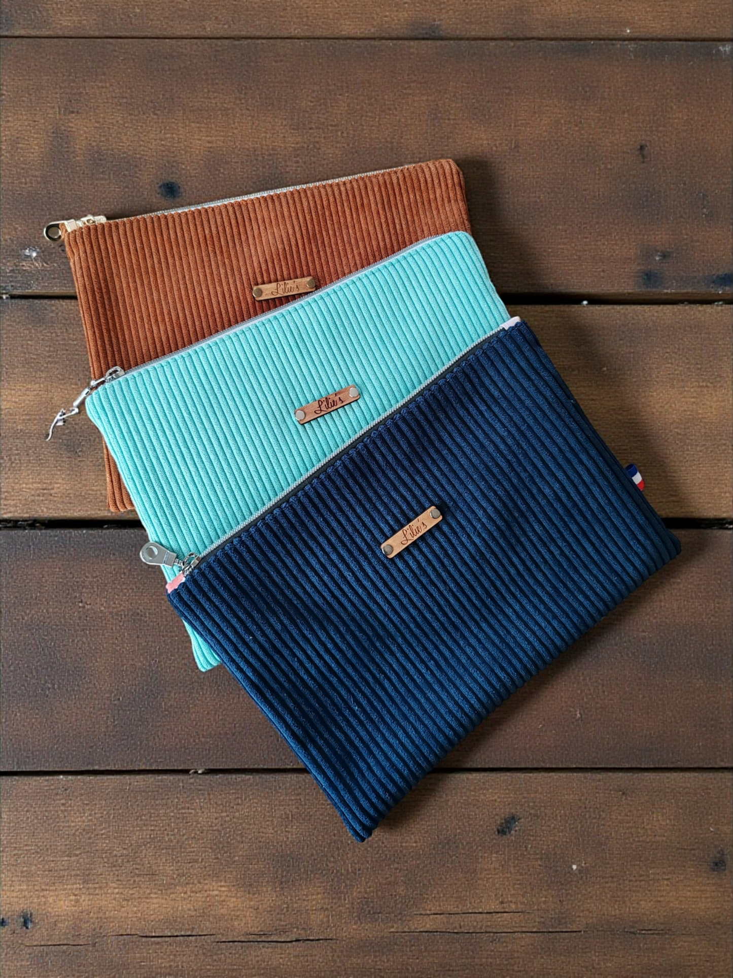 Pochette en velours côtelé - taille M